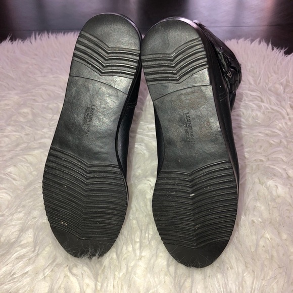 Vintage TOWN & COUNTRY Black Leather Strap Detail Flat Boots Sz 6.5 - Picture 8 of 10